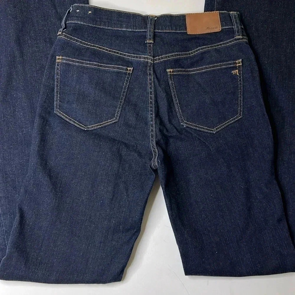 Madewell flee market flare with blue wash size 26 and 32 inseam - Picture 4 of 10